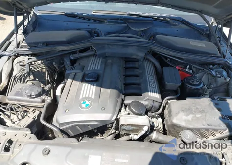 2010 BMW 528I z USA, uszkodzony, nr VIN WBANU5C57AC129591